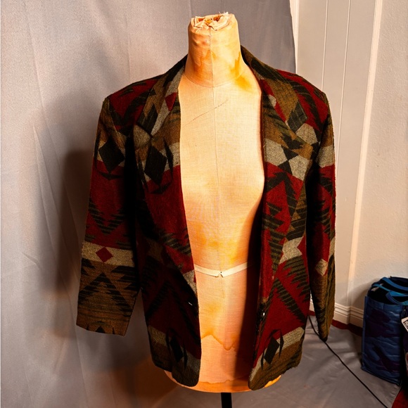 Geometric Patterned Blazer - Picture 3 of 7